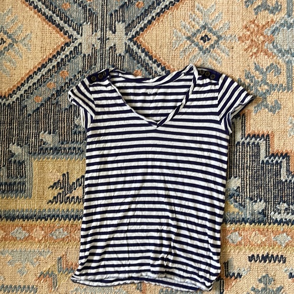 LOFT Tops - Loft XS tee